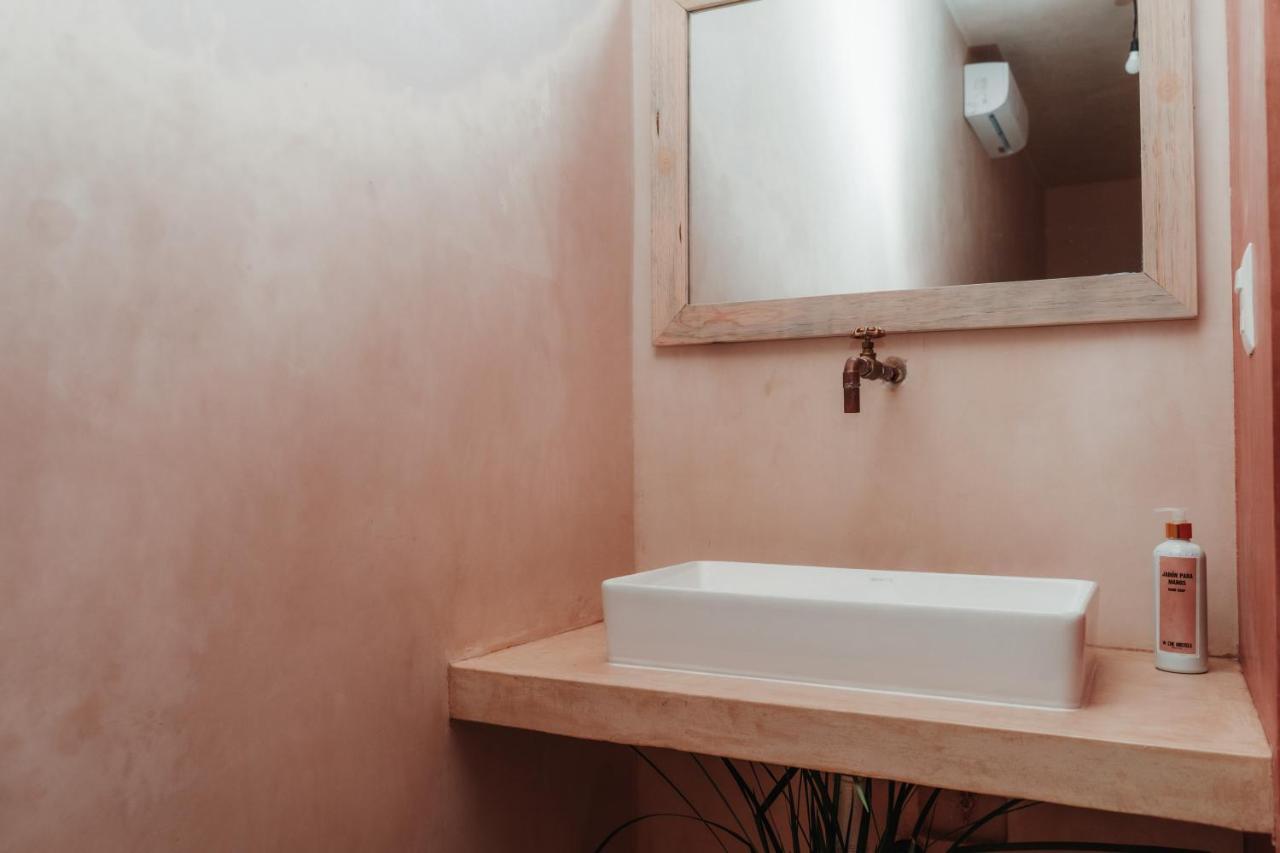 Che Valladolid Hostel & Bar Adults Only Eksteriør billede